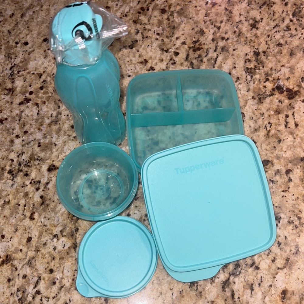 Tupperware 3 pc lunch set